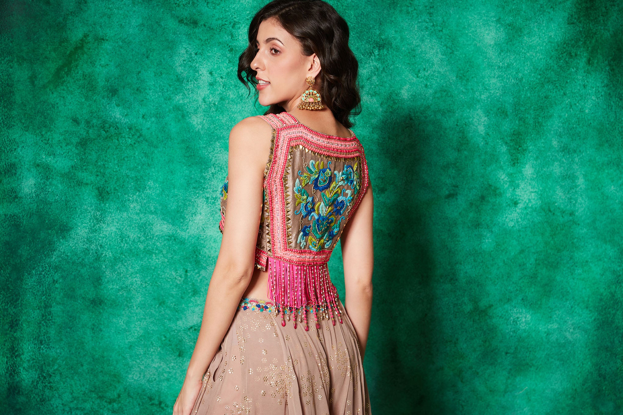 Crop-Jacket with Drape Pants