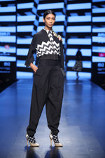 Load image into Gallery viewer, Pleated-Drape Pants - Saaj By Ankita
